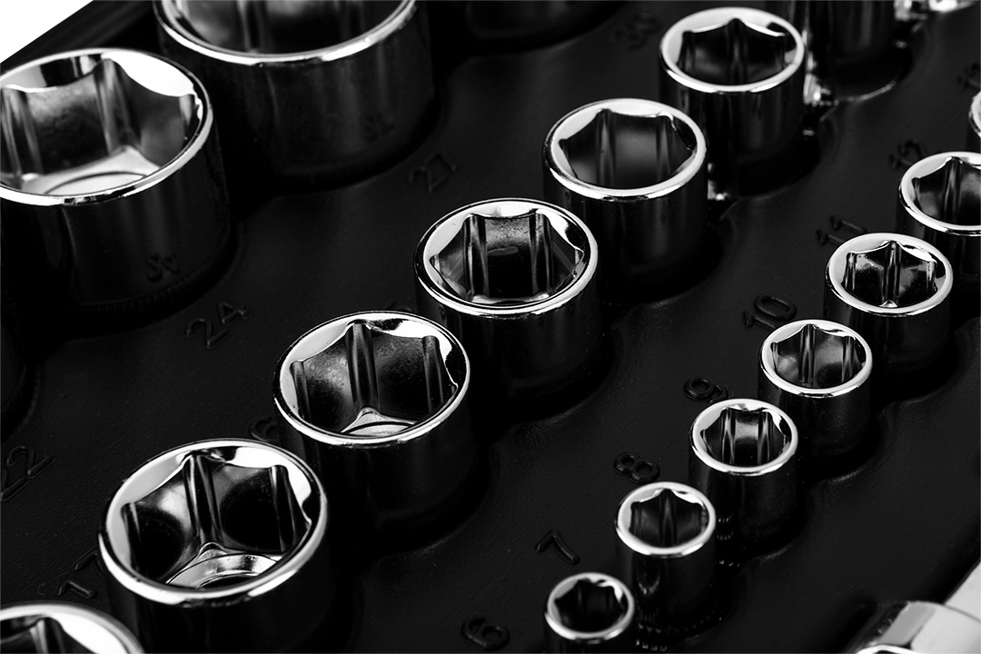 Zestaw kluczy nasadowych 1/2", 1/4", 110 szt., CrV - obrazek 8
