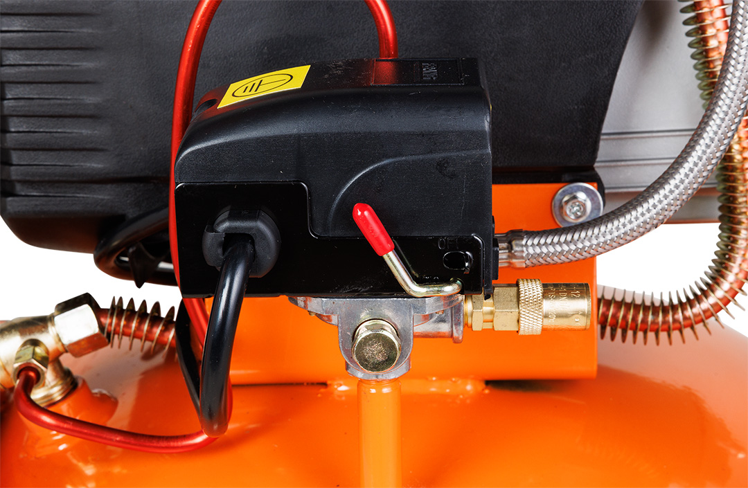 Kompresor olejowy pionowy 40 l, 230V - obrazek 14