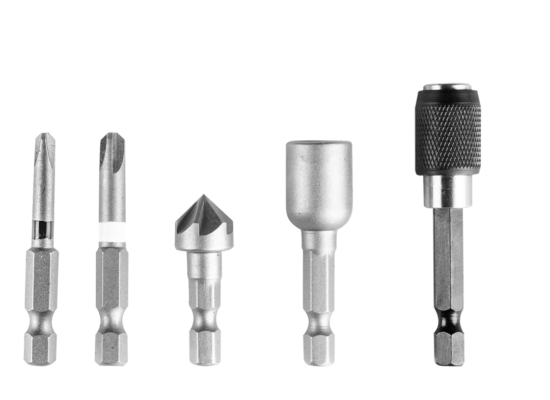 Zestaw Energy+ w walizce aluminiowej: wiertarko wkrętarka 18V 10mm, akumulator 2x2Ah, 109 akcesoriów - obrazek 3