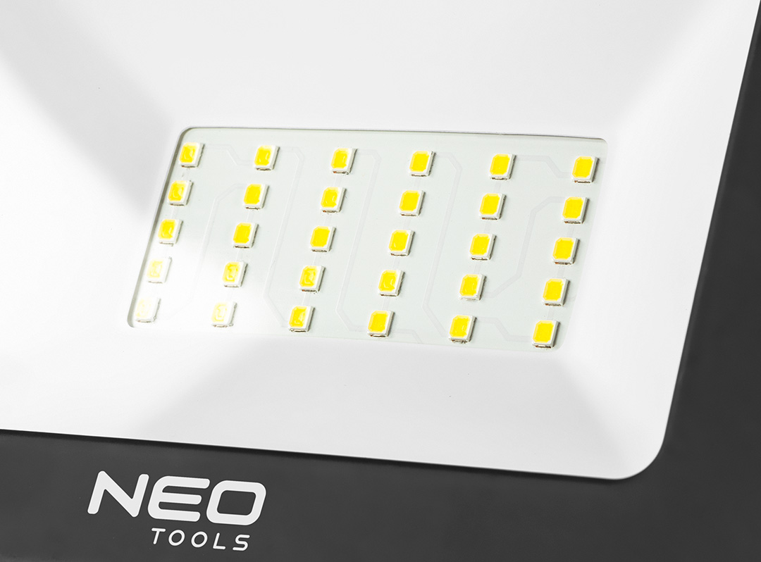 Reflektor pojedynczy 30W SMD LED 2550lm 230V na statywie 1.8m - obrazek 4